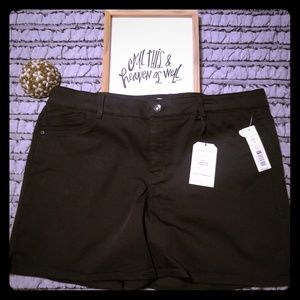 Black Westbound women's shorts